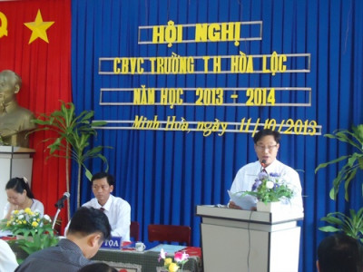 HỘI NGHỊ CNVC TRƯỜNG TH HÒA LỘC
